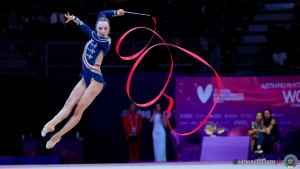 aa q heichel emilia pol ph simone ferraro sfa01645 copia